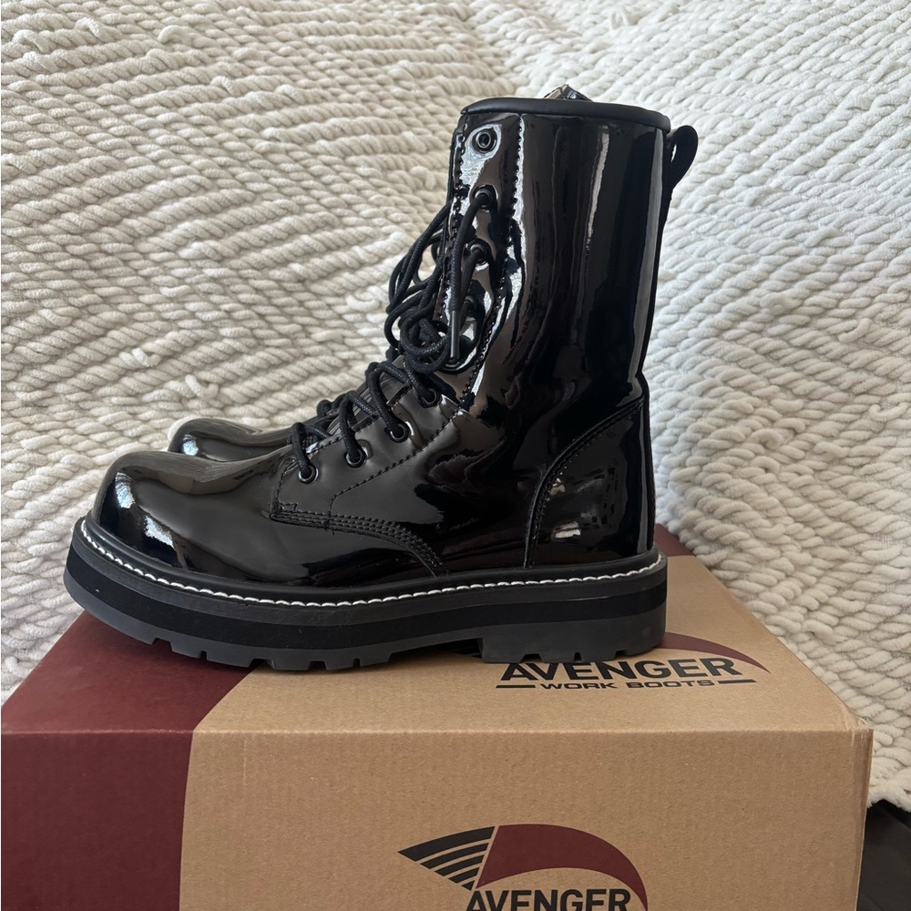 Avenger Women's Glossy Black Lace-Up Boots - Picture 3 of 6